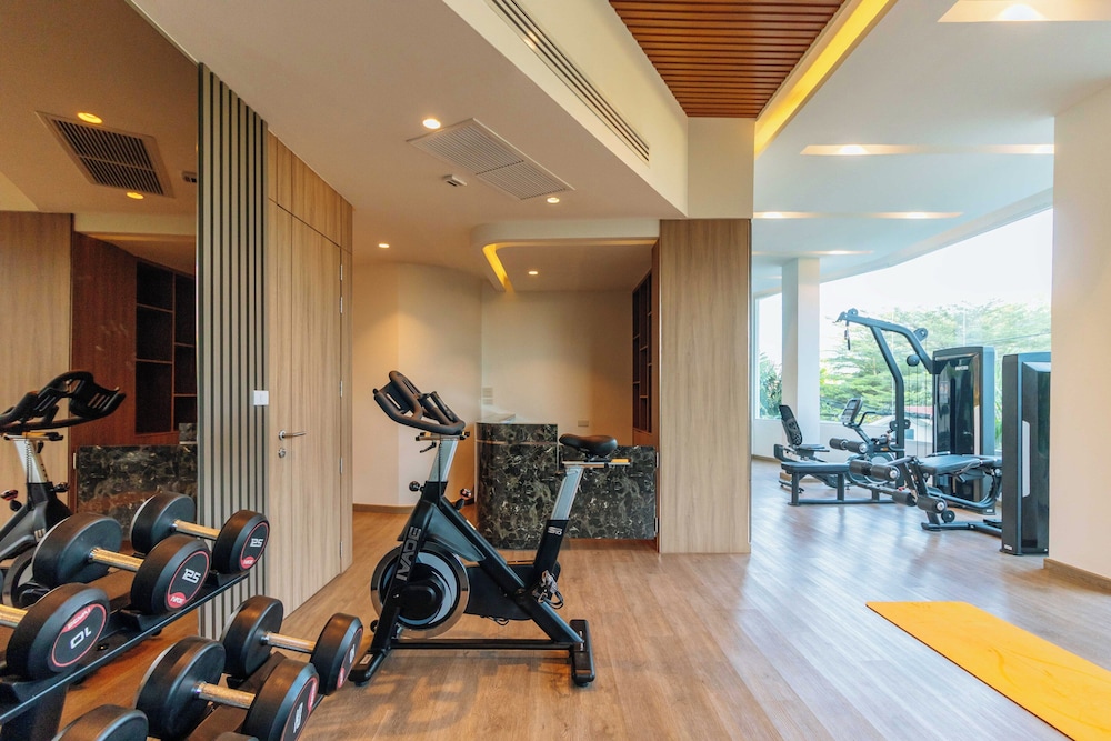 City1BR Condo Pool Gym C261