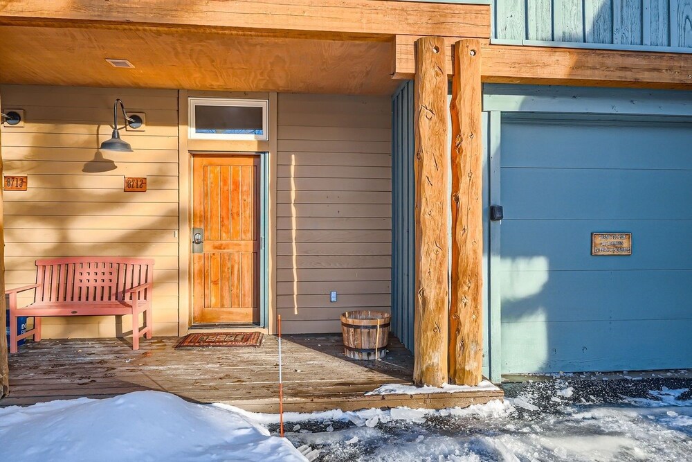 8712 Ski Tip Townhomes 3 Bedroom Townhouse