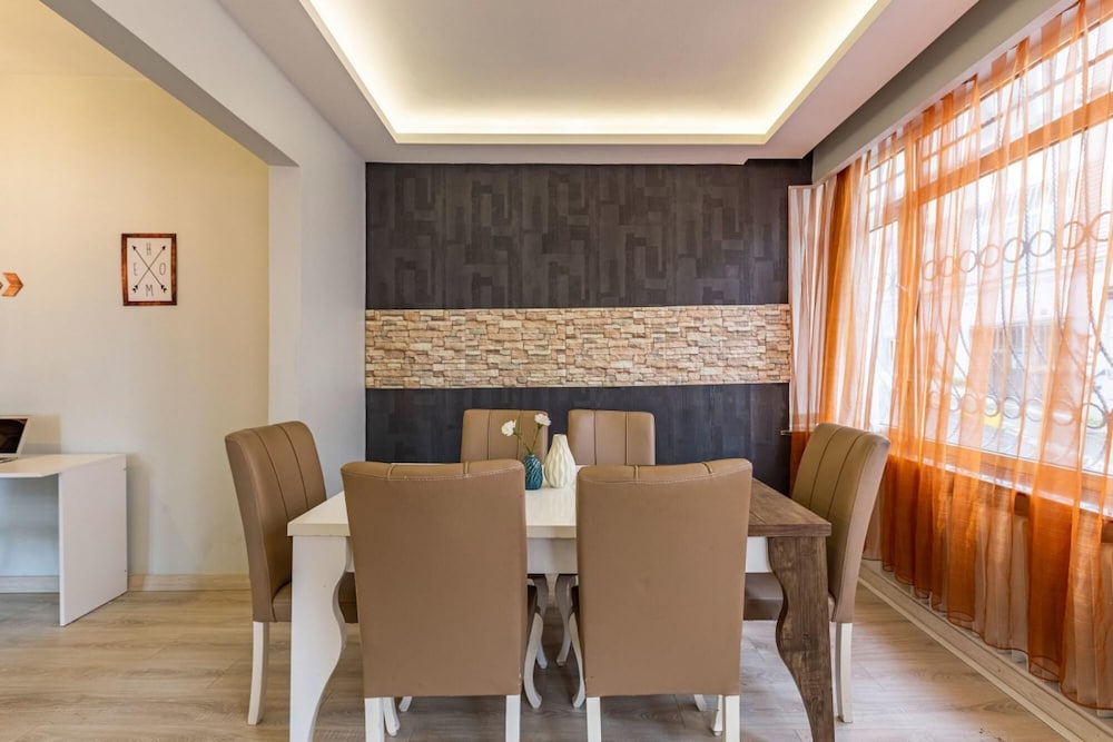 Comfy Flat Near Nisantasi and Taksim in Sisli