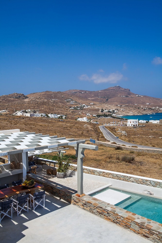 Myconian Platinum Villas