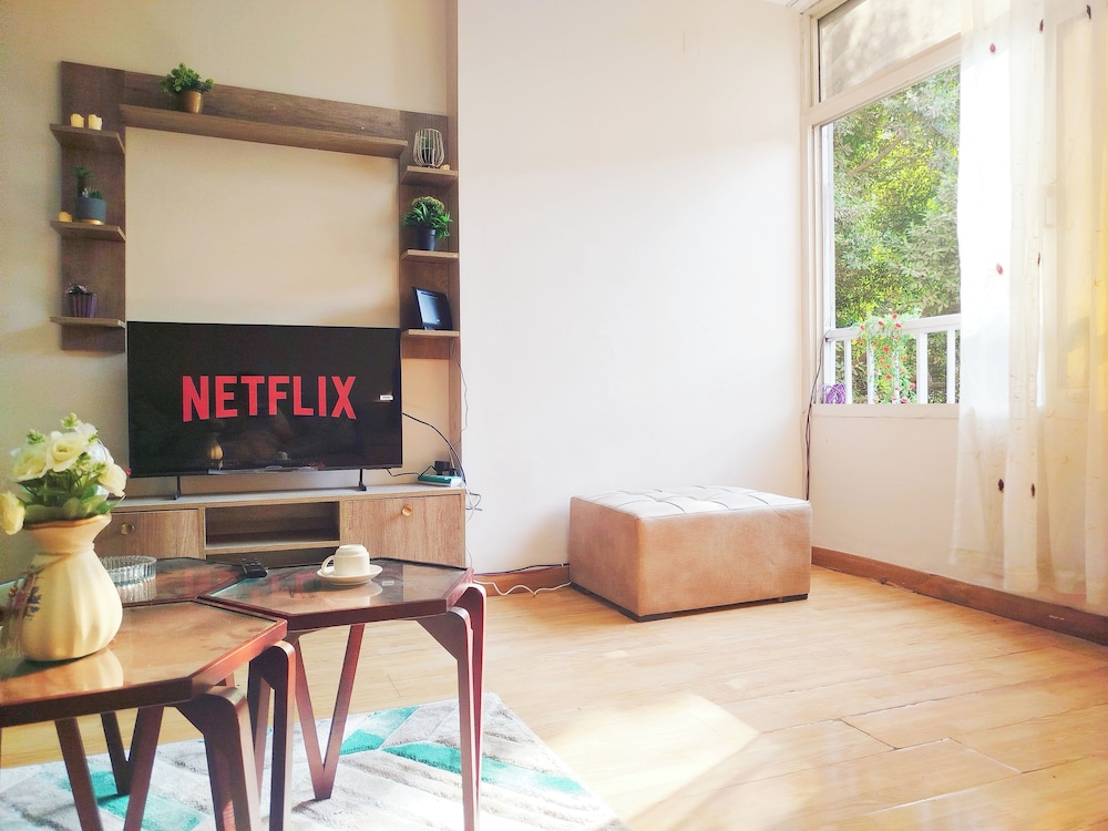 Garden City Apartment in Downtown Cairo