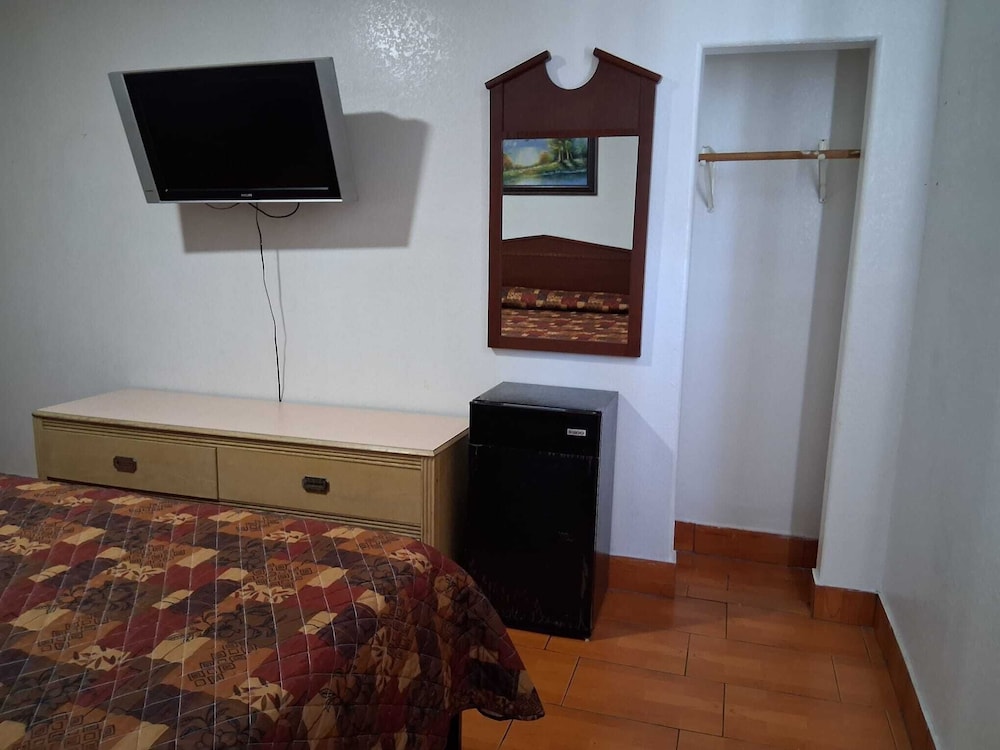 Hotel O Colonial Inn Brownsville Tx