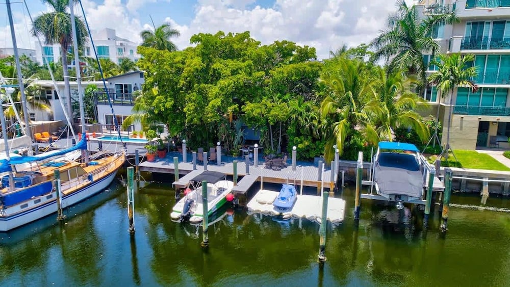 Singer House on the Water