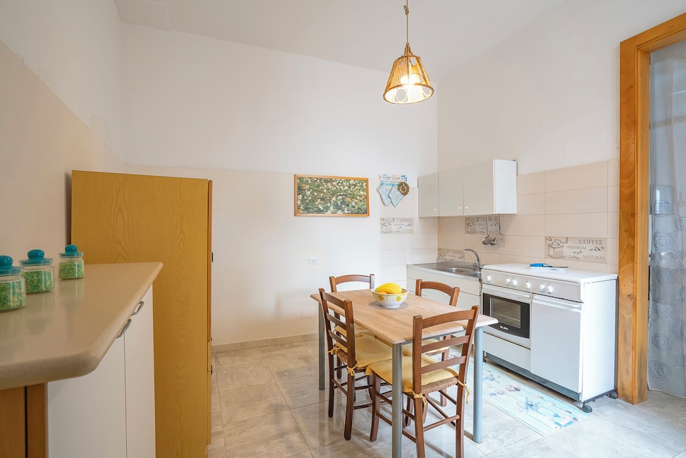 Brezza Apartment Near The Sea
