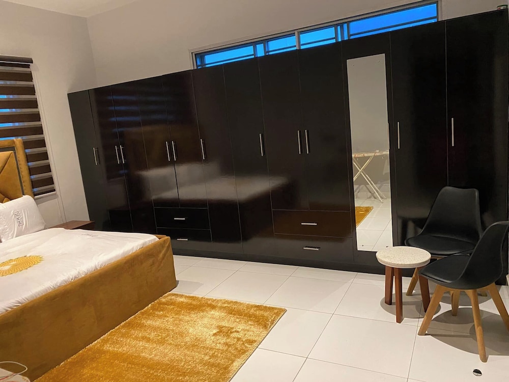 Souz Suites and Apartments