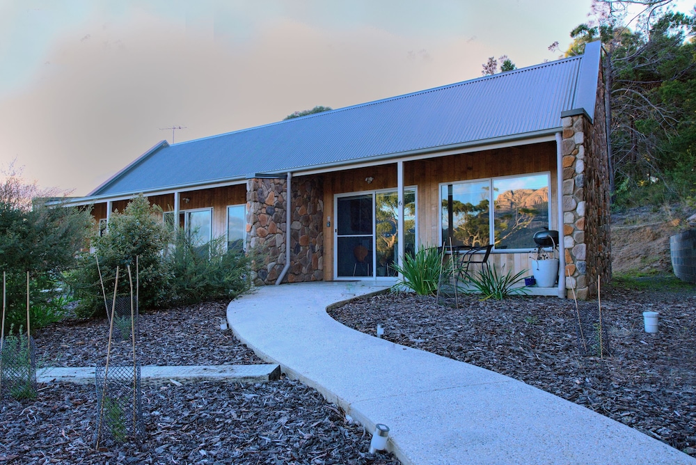 Freycinet Stone Studio 6