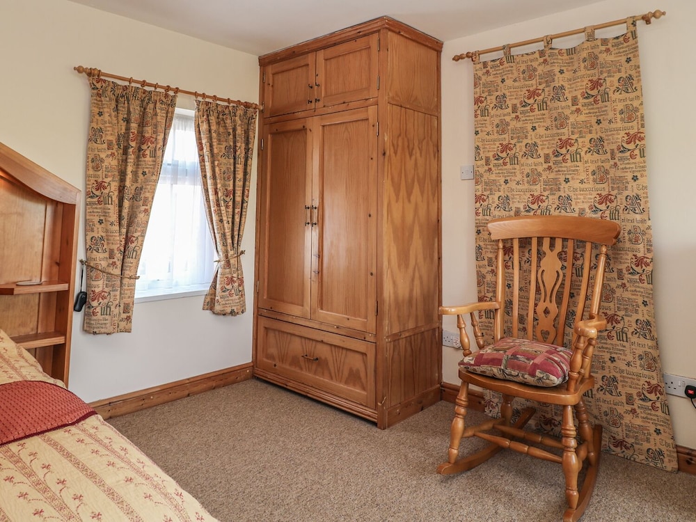 Top Stable Cottage view 4