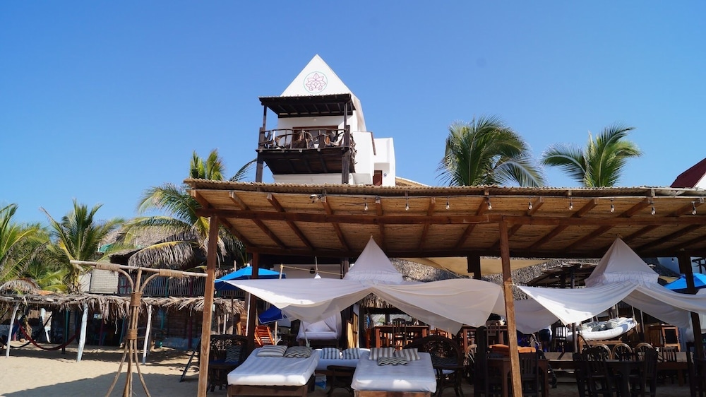 Hotel Buda Mar Zipolite - Image 1