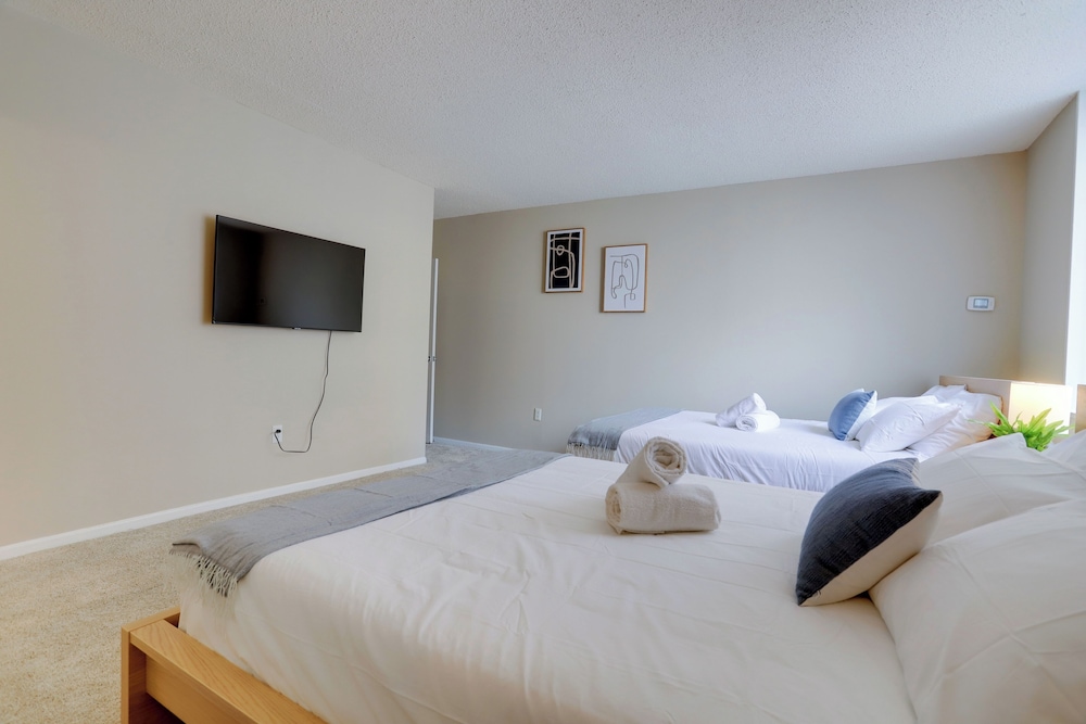 Modern Apartment with Top Amenities