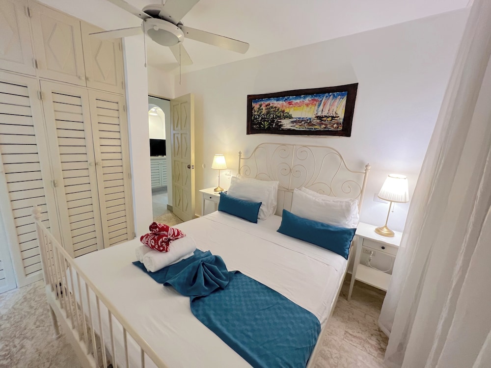 TROPICAL VILLAS playa LOS CORALES