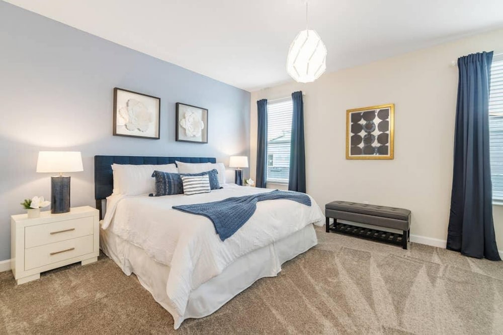 Super Cozy- Sleeps 22 w Pool Amenities Pass