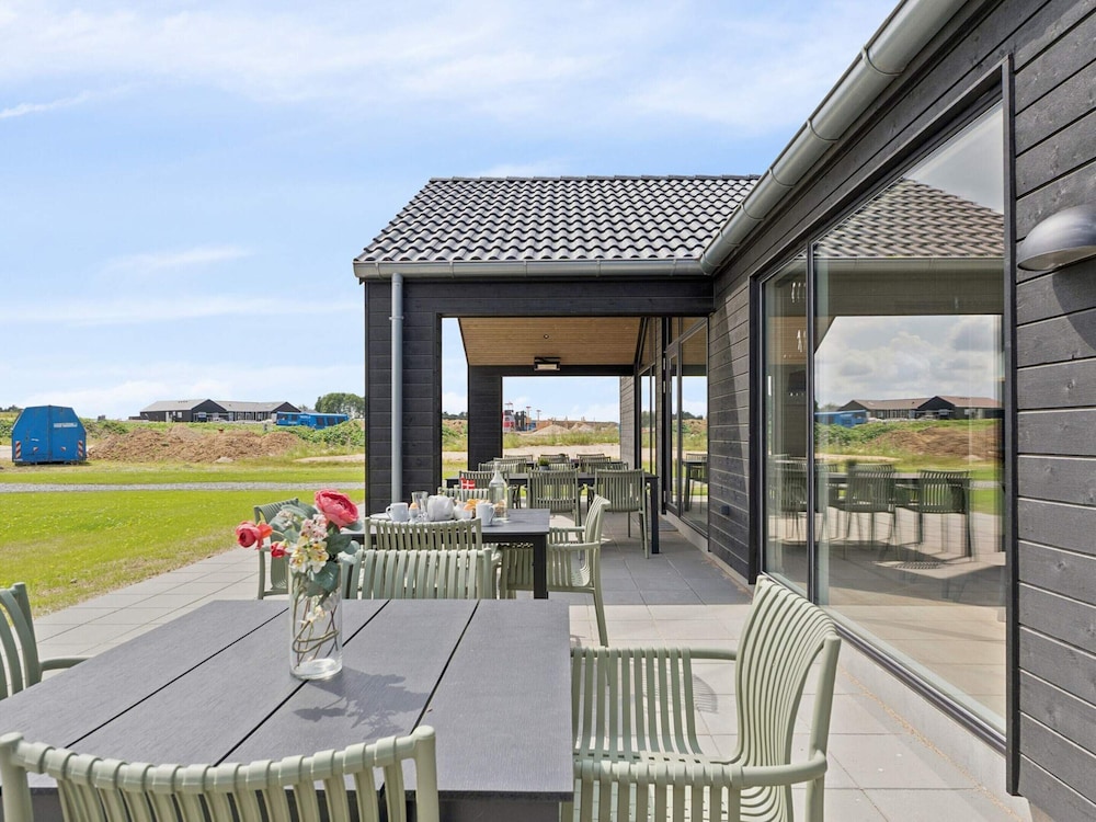5 Star Holiday Home in Lokken