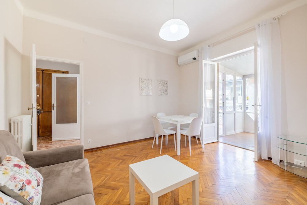 Sea View Central Apartment by Wonderful Italy