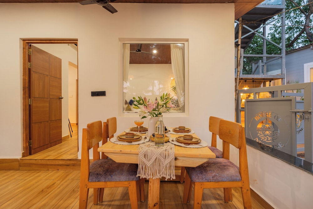 ELIVAAS House of Neptune 1 BHK Boutique
