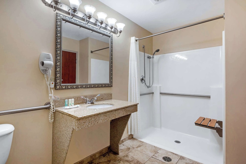 Quality Inn Smyrna