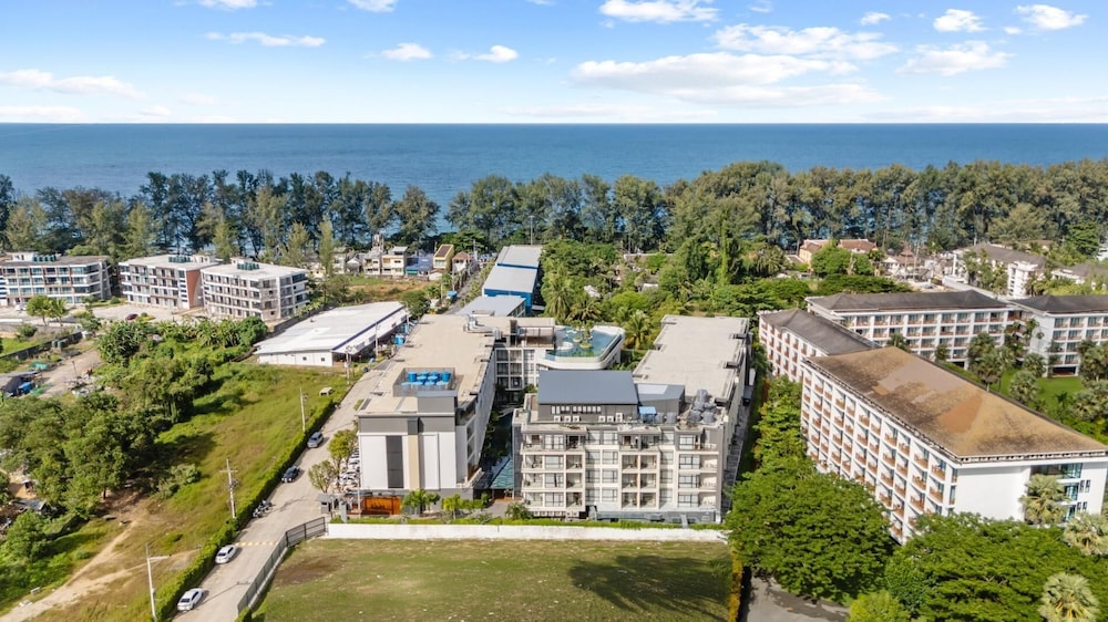 Modern 1506 Condo in Wyndham Gardens on the Beach