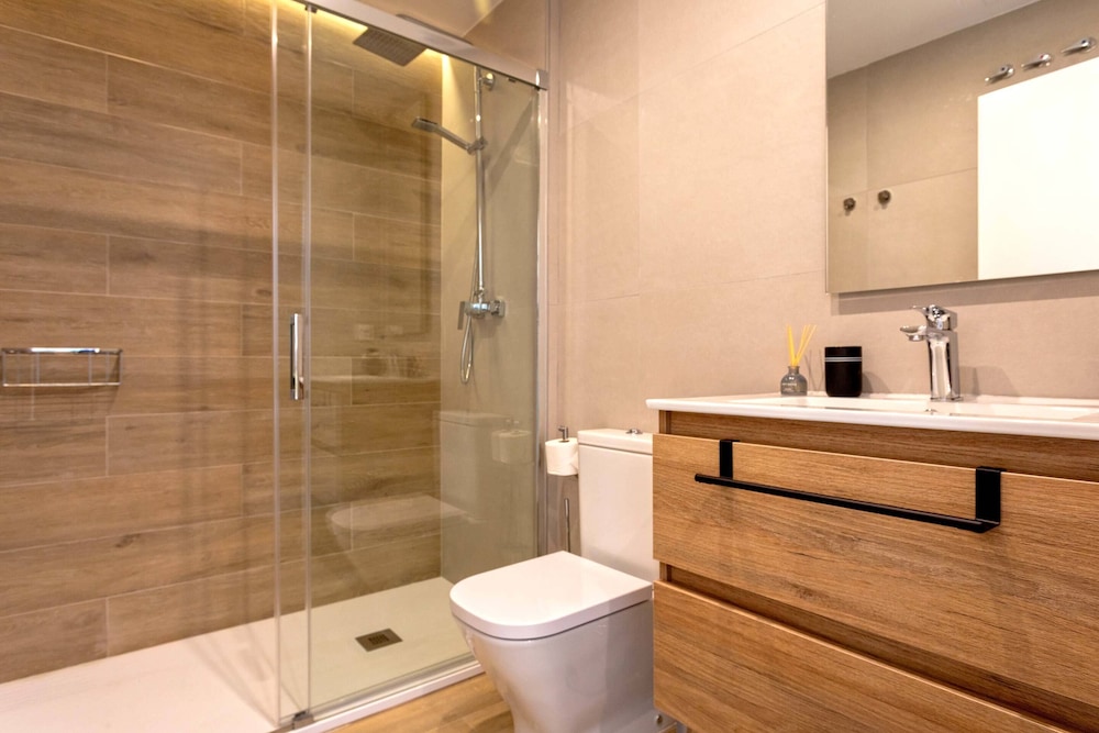 Amazing Studio With Large Terrace Pool and Parking Arruzafa II