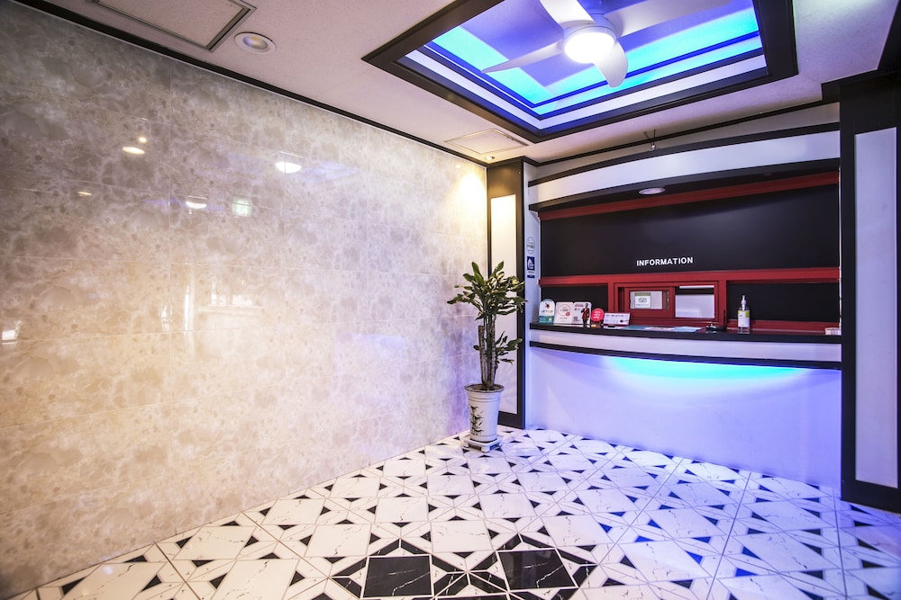 Top Motel
