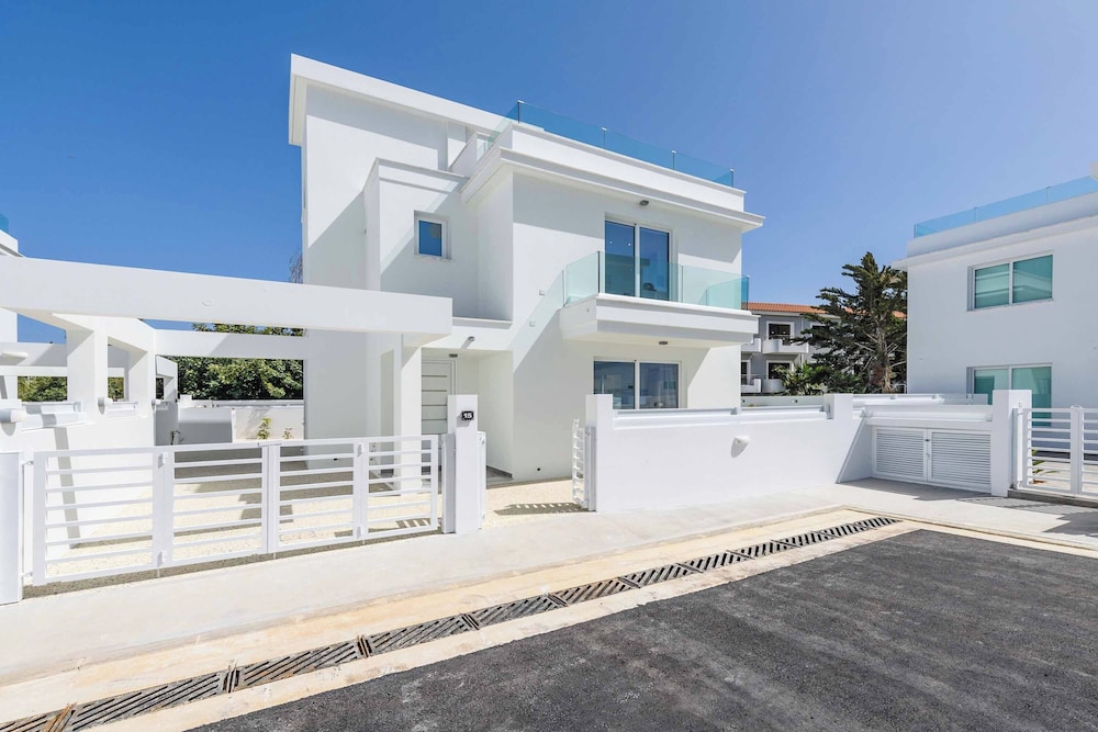 Green Bay Villa 15