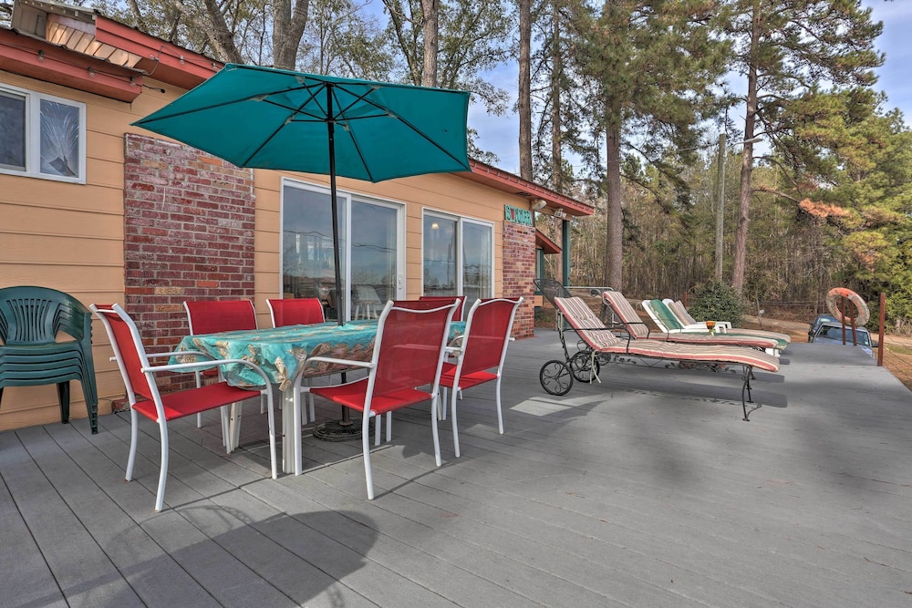 Lakeside Pleasure Island Cabin w/ Deck  Gas Grill - Property Image 1