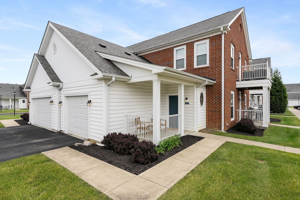 New Albany Hideaway Attached Garage 1st Floor