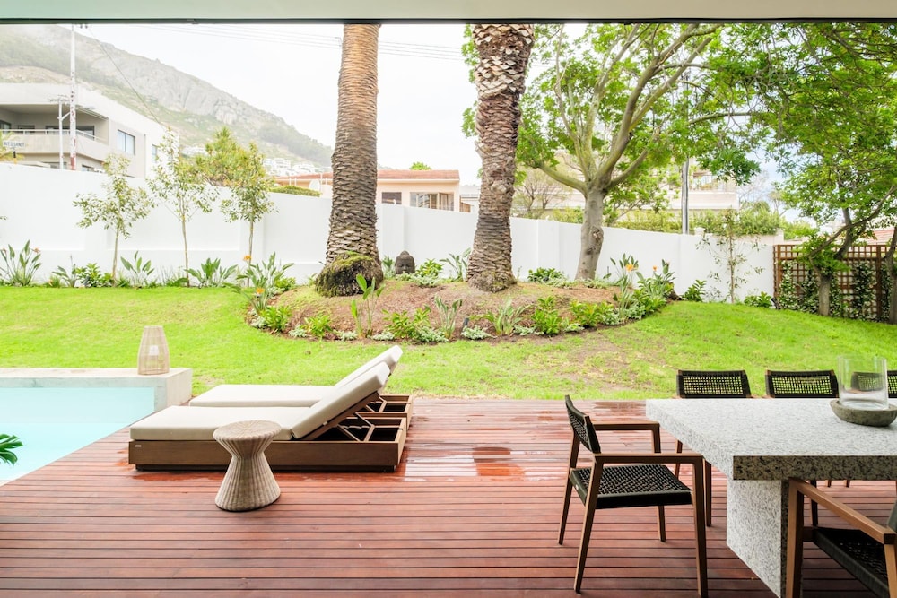 Mountain View Holiday Villa w Garden and Pool Iliwa