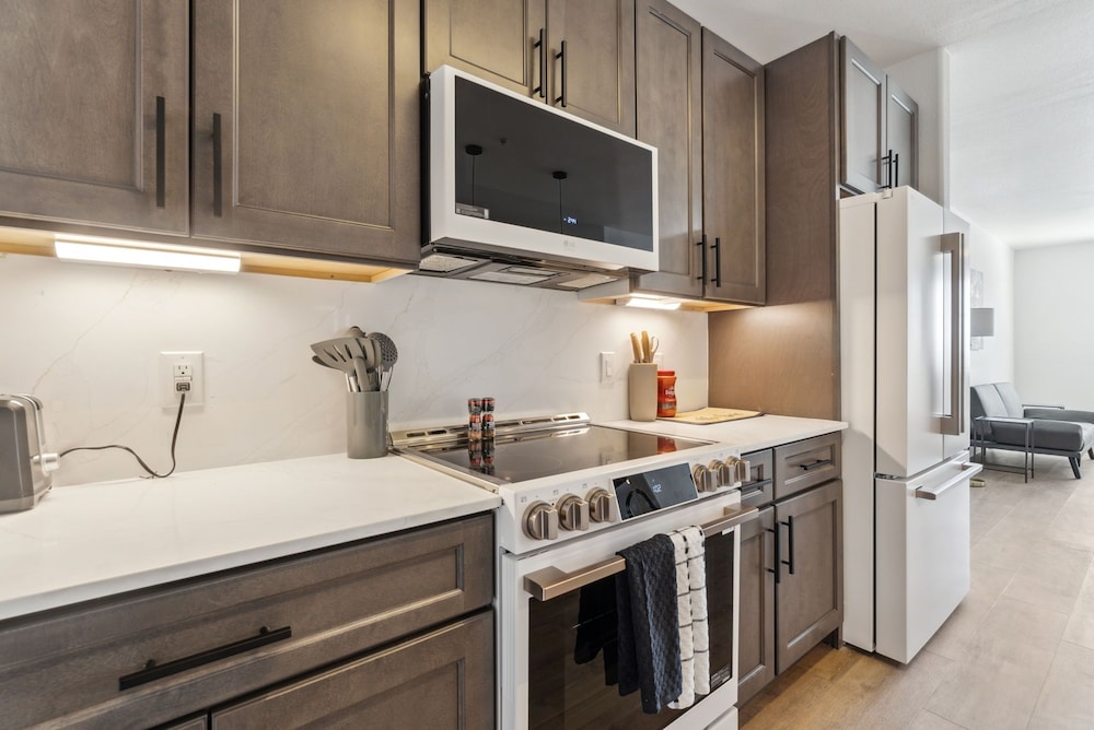 CozySuites at Zone Westgate