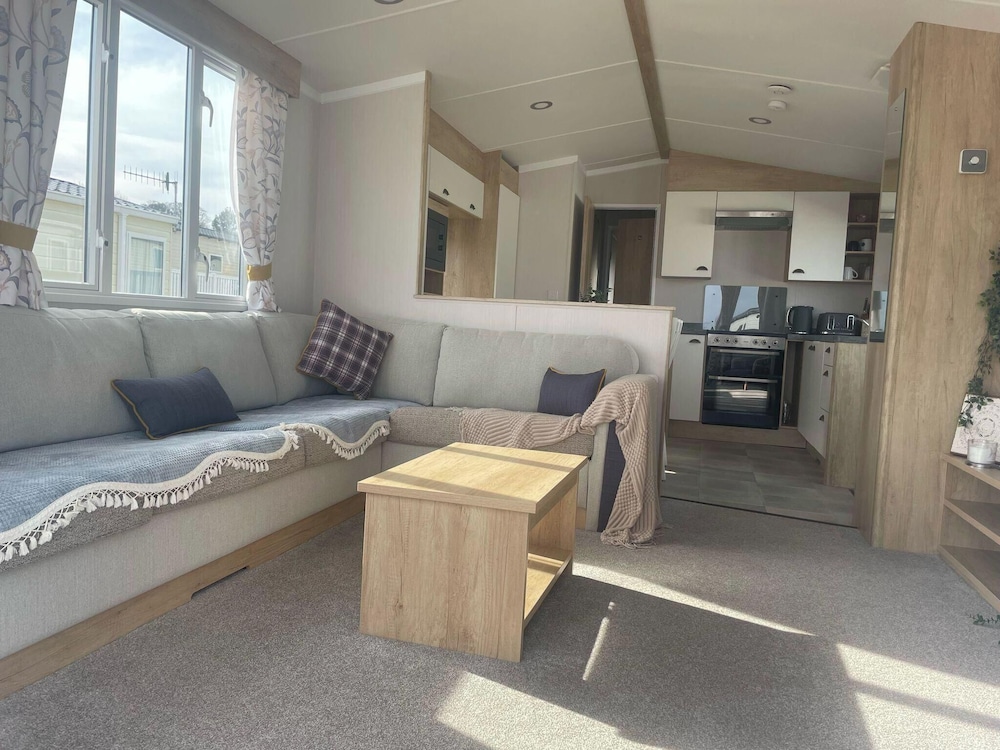 2 Bed-sleeps 6-patio-parking-pet Friendly