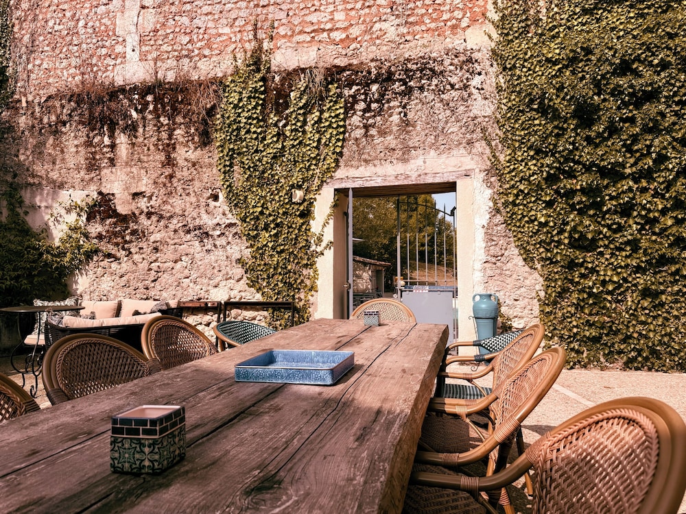 Le Patio Bleu