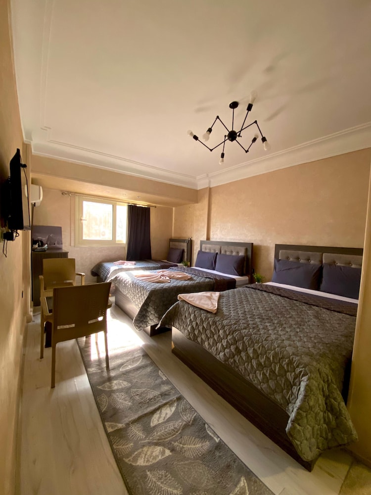 Sunset Hostel