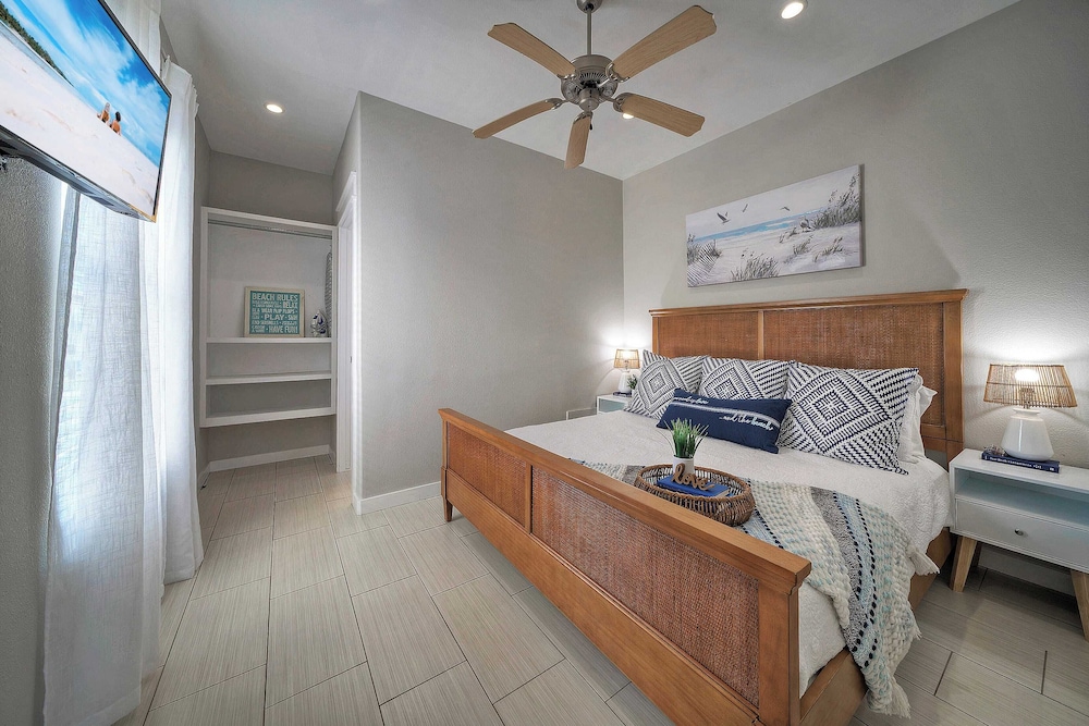 Pool Access, Private Patio Living, Near the Beach Seahorse Cove by Avantstay