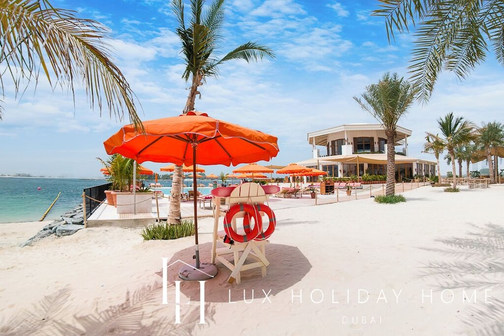 LUX Holiday Home - Azure Residence 1