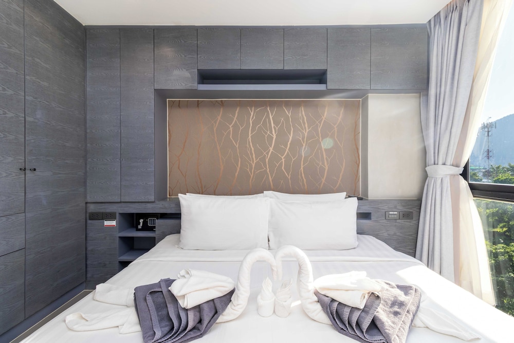 Condo with Full Facilities C255