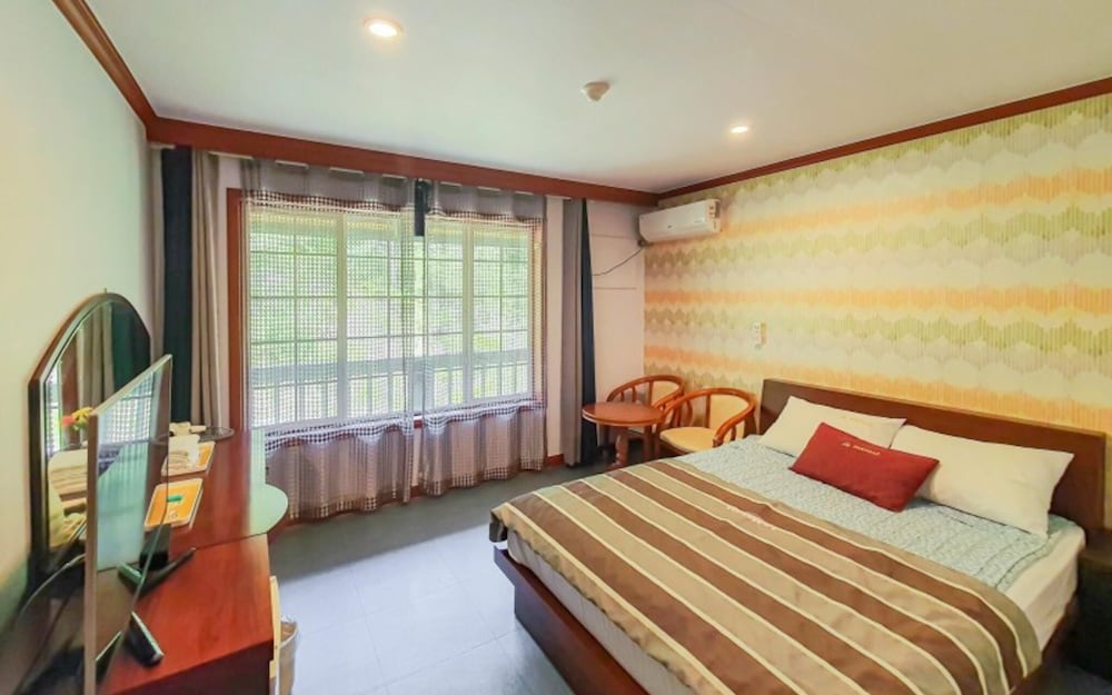 Taean Oak Vill Pension
