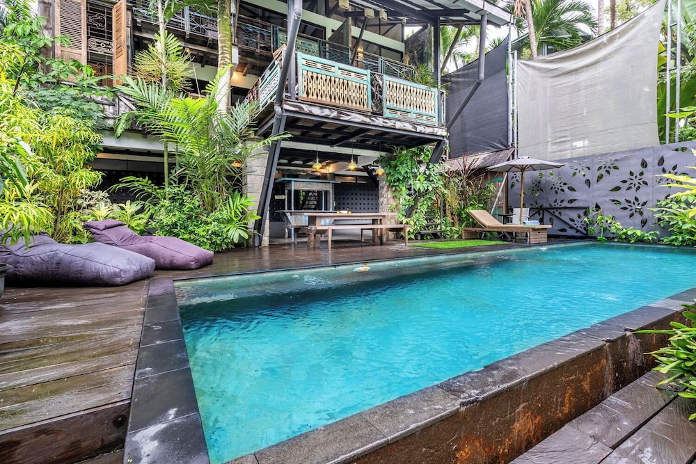 Your Dream Waterfront Villa