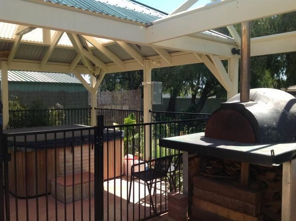 Busselton Guest House