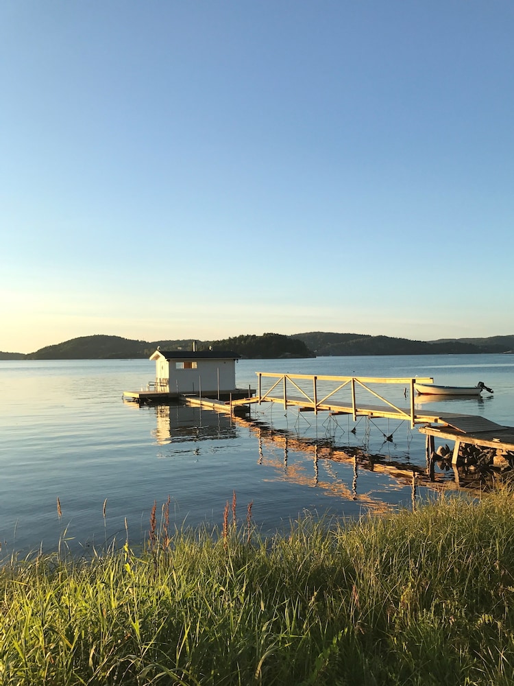 Anfasteröd Gårdsvik