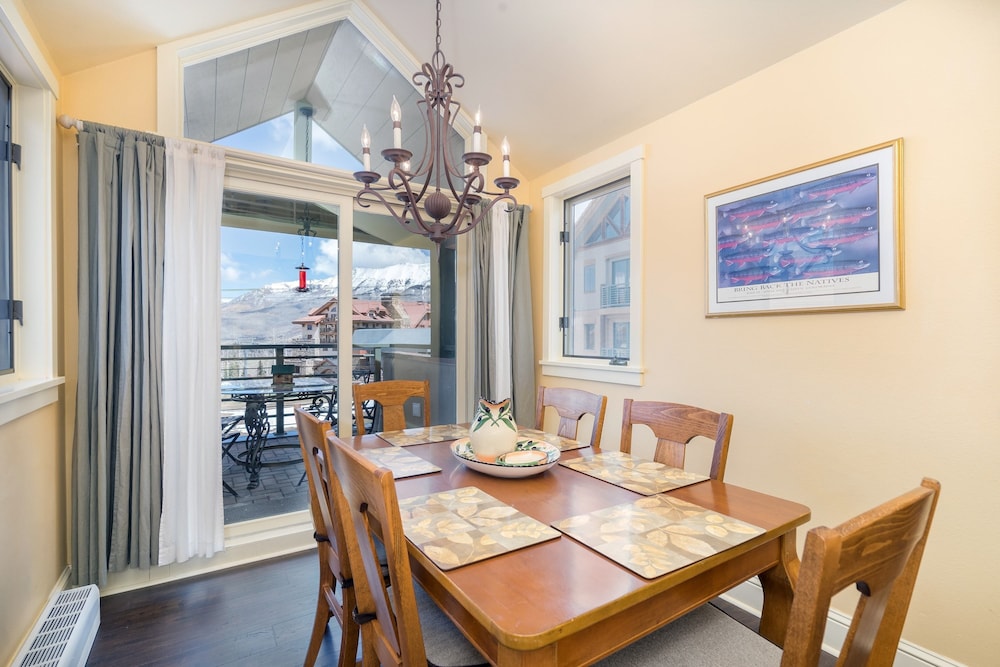Blue Mesa 2 Unit Buyout by Avantstay 2 Units Centrally Located Ski In Ski Out Unit