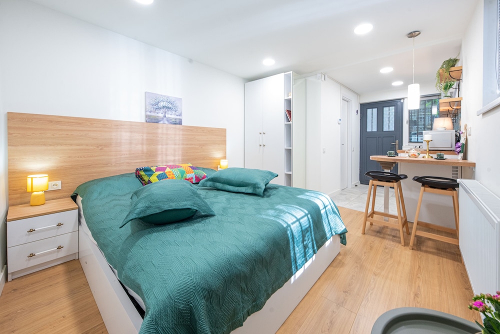 HB apartments Irakli Abashidze
