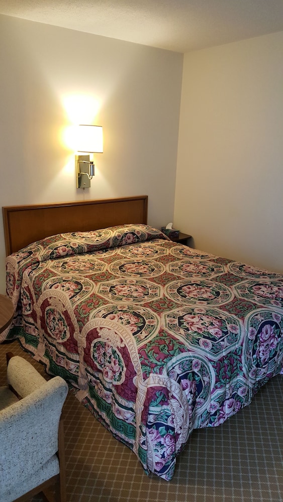 Town N Country Motor Inn