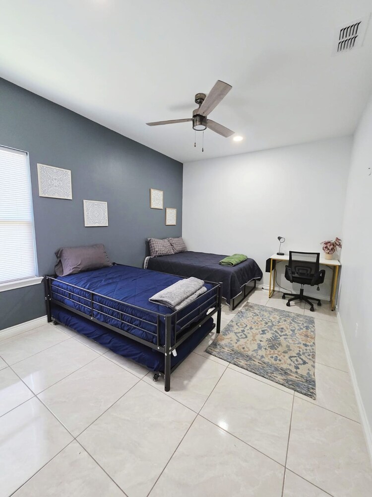 Apartment With 3 Bedrooms 40 Minutes From South Padre