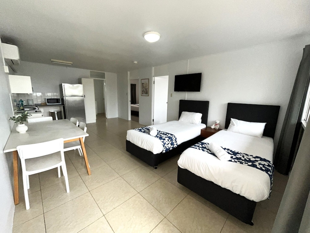 Mermaid Beach Vacations - Browns Broadbeach - Property Image 18