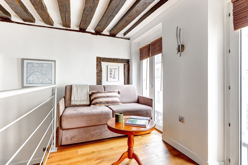 Elegant Studio in Le Marais - Sleeps 4