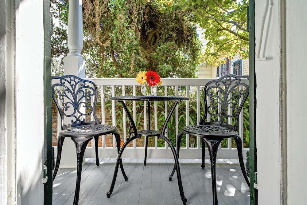 French Quarter Lanaux Mansion B & B