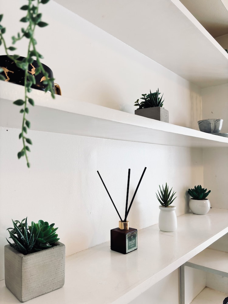 A Tranquil Hideaway in the City 332