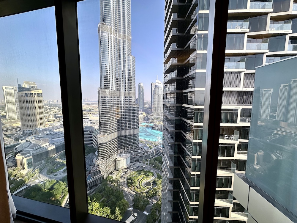 Lux BnB Address Opera I Burj Khalif Views
