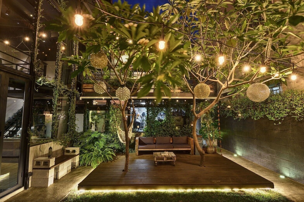 28 The Loft