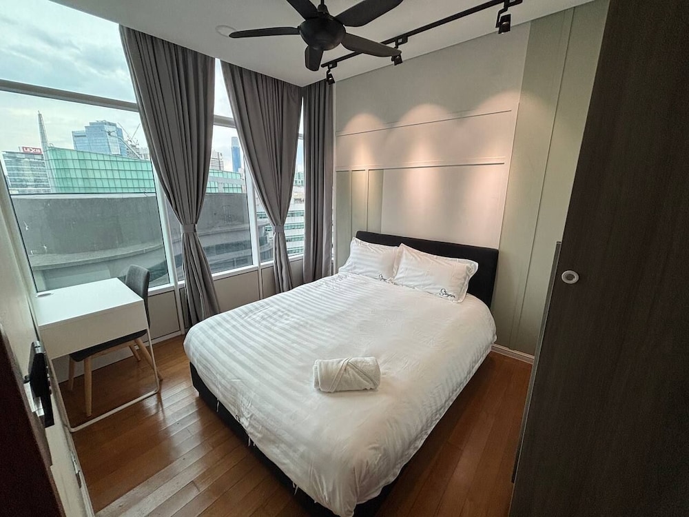 Sky Suites KLCC by Easy Nap