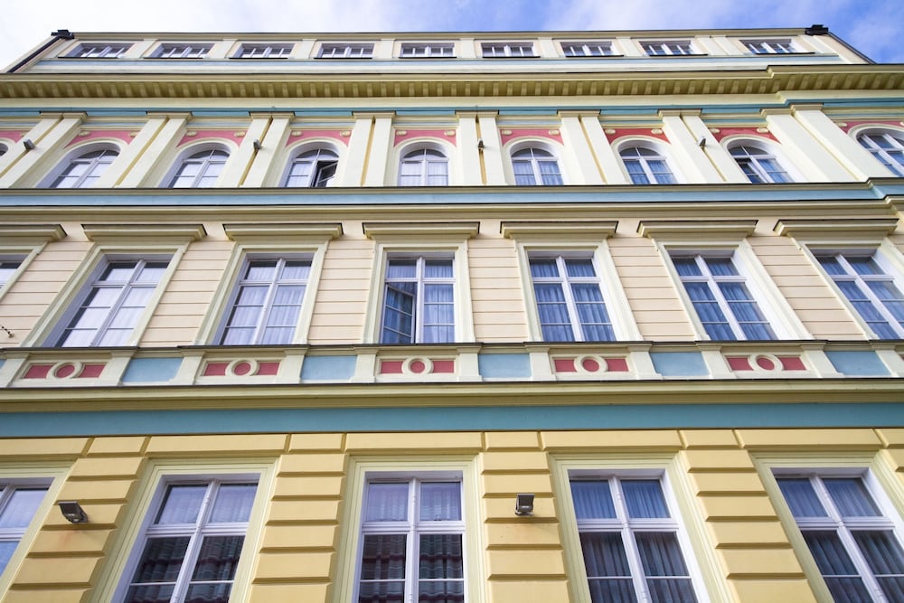 Hotel Dikul Hotel - Image 1