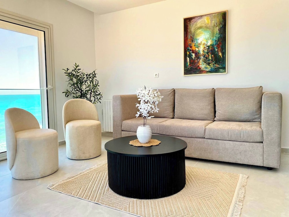 L'onde Turquoise - Apartment With Feet in the Water